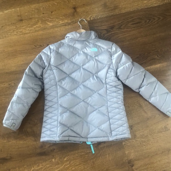 North Face Puffer Jacket - Picture 2 of 5